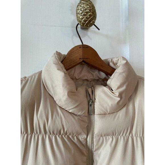 Pretty Little Thing petite women’s size small tan puffer vest - Picture 2 of 8